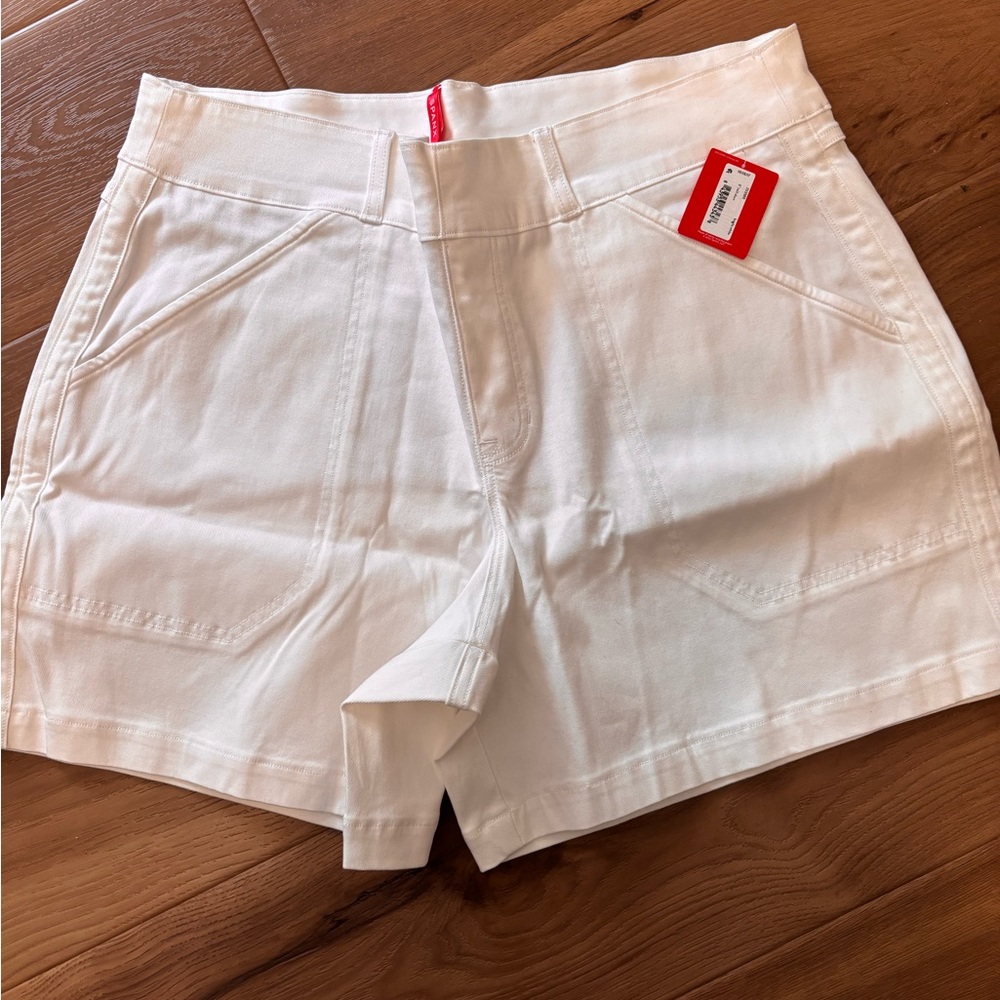 SPANX Women's High Waist Shorts in White